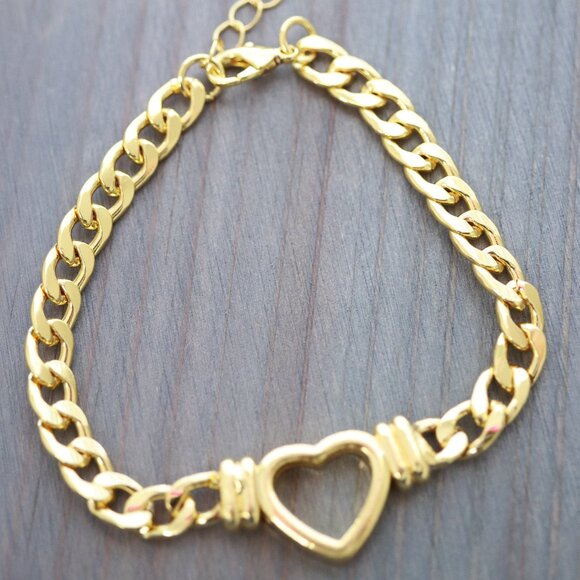 Heart Charm Curve Cuban Chain Necklace/Bracelet 18k Gold Plated Stainless Steel - Picture 5 of 5
